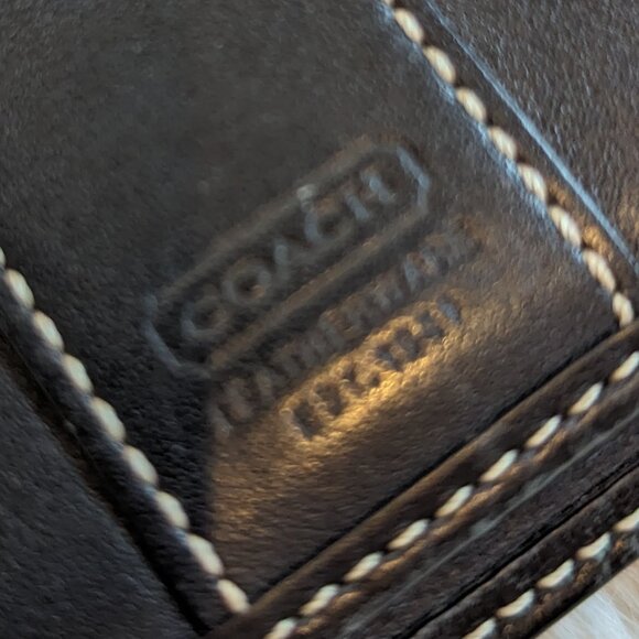 Coach black leather wallet - Picture 6 of 8
